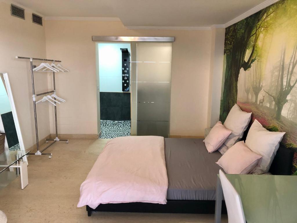 Rooms in Seafront Villa - Superior Queen Room