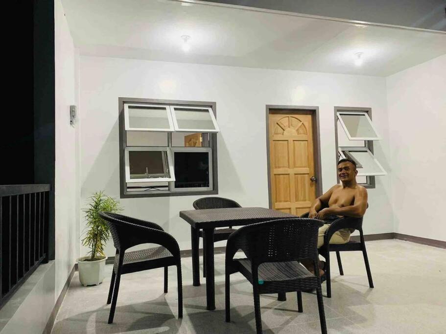 Fotografie z fotogalerie ubytování Romblon Transient House v destinaci Romblon
