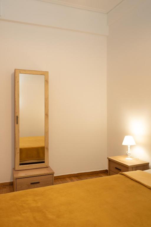 Postel nebo postele na pokoji v ubytování Apt in the historic center, next to Acropolis