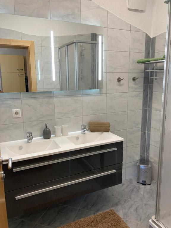 Kúpeľňa v ubytovaní Ferienwohnung Gritsch Sommercard inclusive