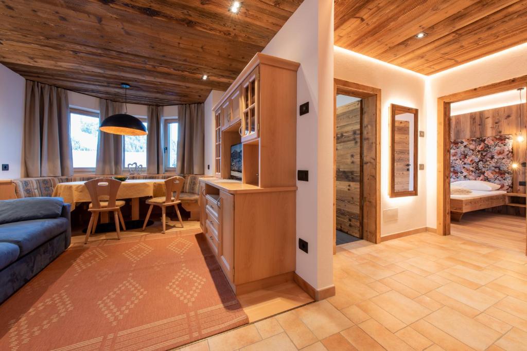 Apartments Ciasa Costisela - Appartement Avec Vue Sur Montagne 2