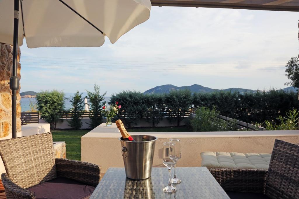 Steleni Seaside Suites - 6