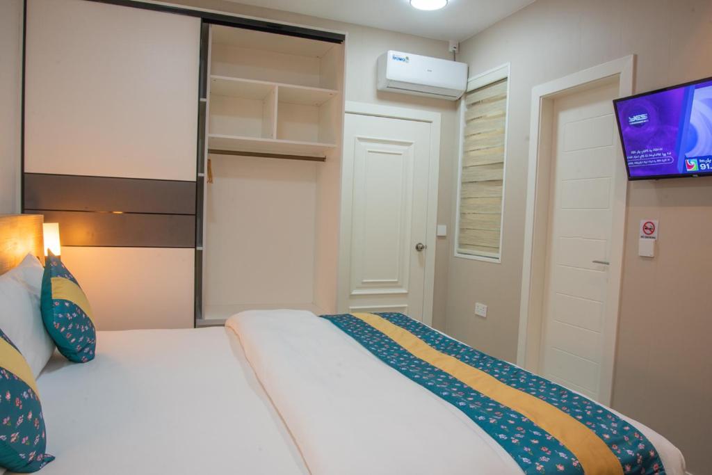 Tourist Inn Grand - 14