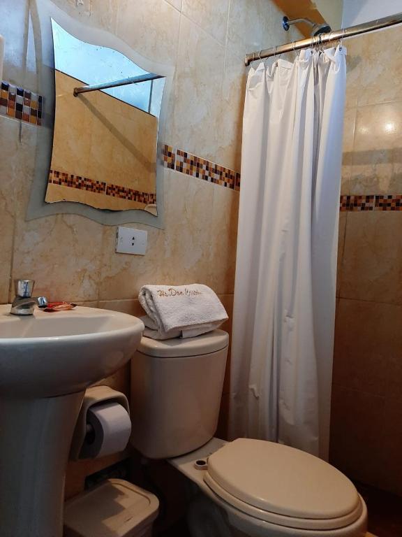 Koupelna v ubytování Hostal Don Cristobal