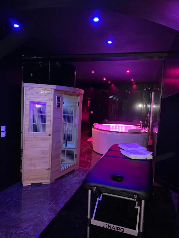 Zdjęcie z galerii obiektu Appartement 1er Etage 42m2 hyper centre ville / parking gratuit w mieście Riom