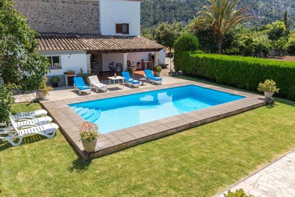 Traditional Majorcan villa by Renthousing - Four-Bedroom House