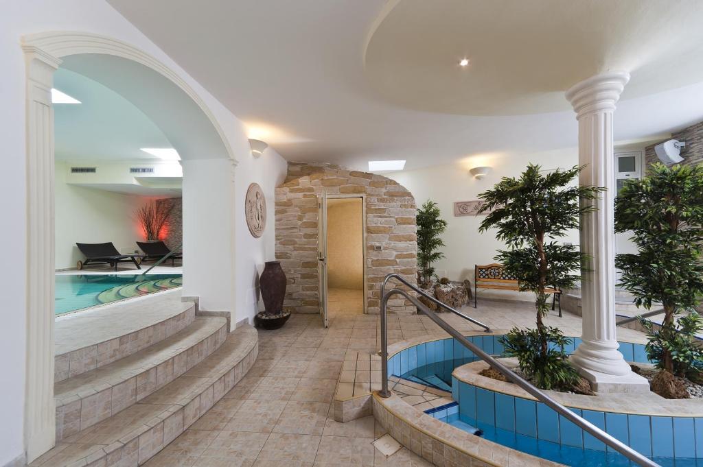Bazén v ubytování Casa Di Meglio Dependance nebo v jeho okolí