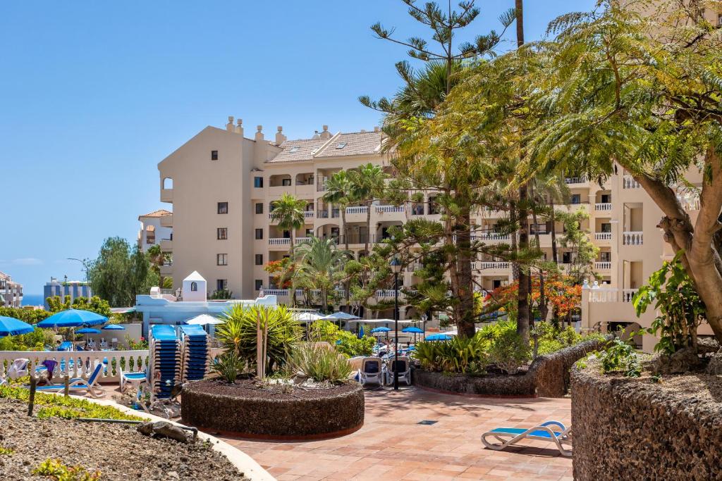 Zahrada ubytování Castle Harbour Feel like home Flat II Los Cristianos LoveTenerife