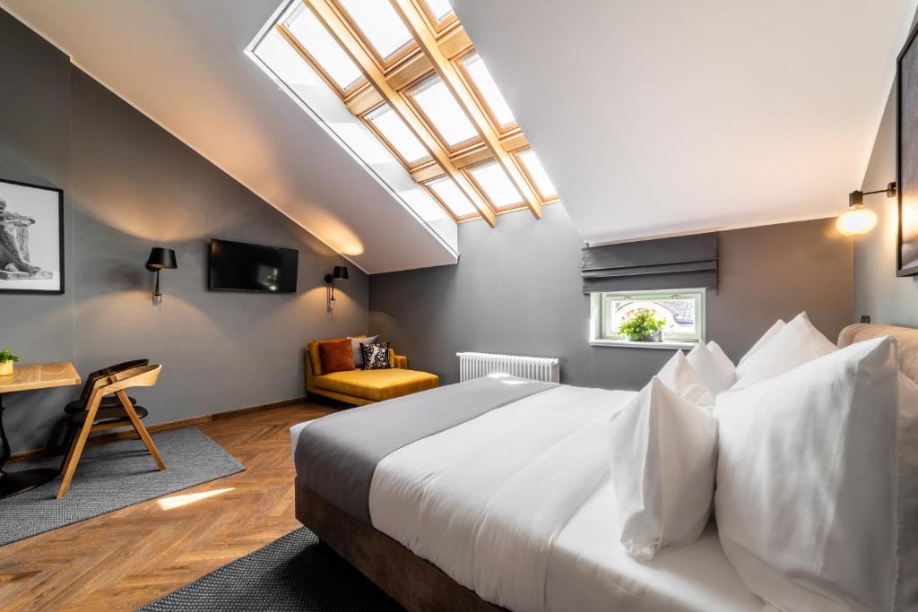 Letto o letti in una camera di The Viaduct - Suites & More