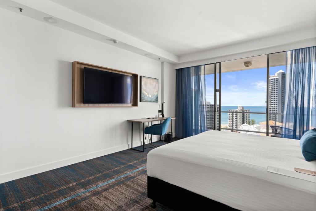 Crowne Plaza Surfers Paradise by IHG - Resim 27
