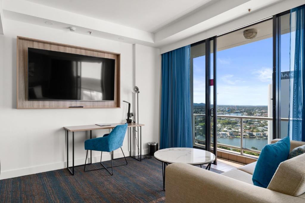Crowne Plaza Surfers Paradise by IHG - Resim 32