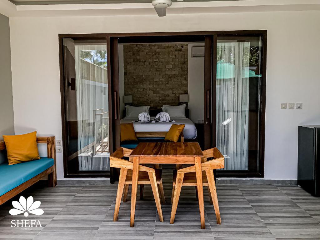 Posezení v ubytování Shefa Private Villa