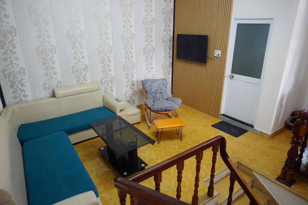 TV a/nebo společenská místnost v ubytování The 1954 House