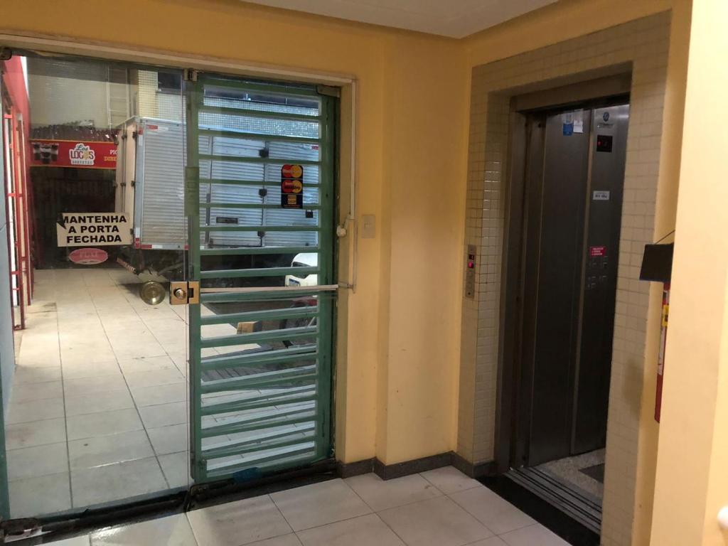 Kuchyň nebo kuchyňský kout v ubytování Iapi Hotel