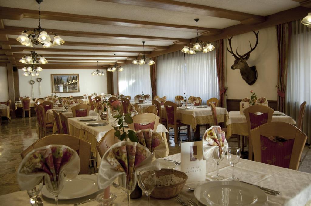 Restaurace v ubytování Hotel Al Cervo