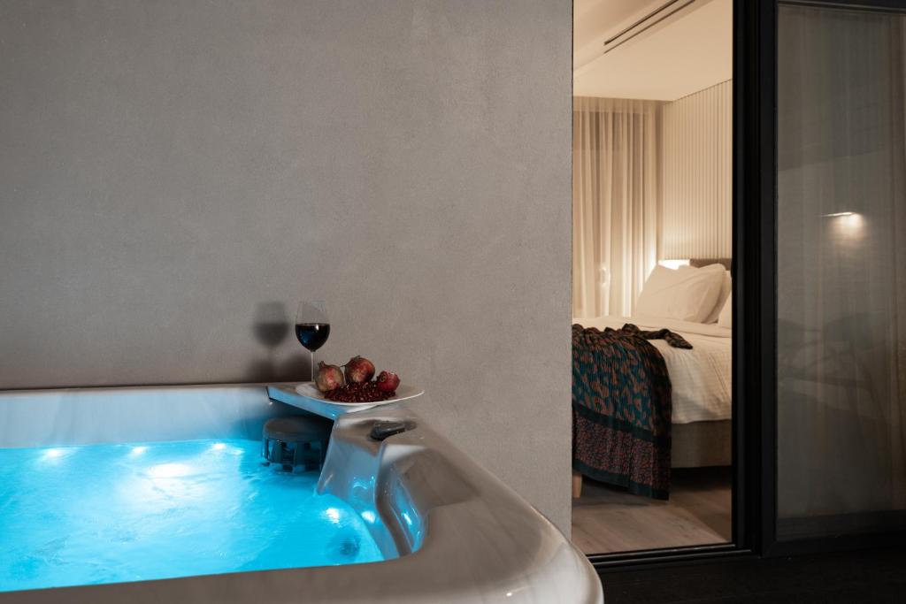 Incanto Boutique Suites - Mets - Resim 44