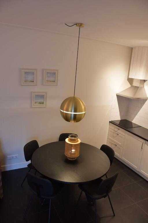 Een keuken of kitchenette bij Hotel Steeds aan Zee