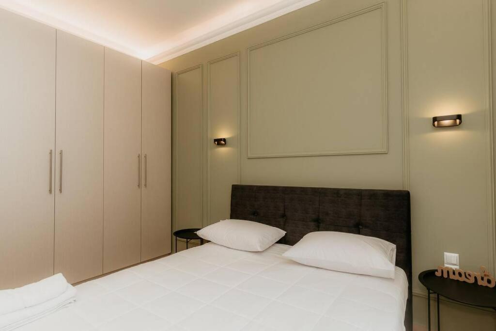 Posteľ alebo postele v izbe v ubytovaní Satus Finem Egnatia's Luxury Suite