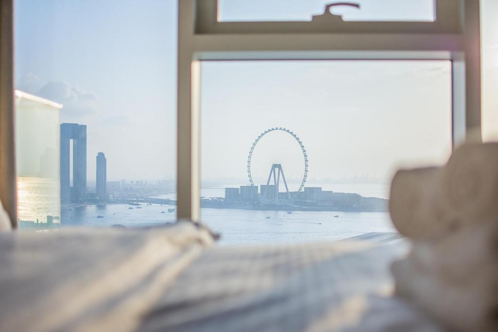 Fotografie z fotogalerie ubytování Luxury 3BR & Maids room - Full Sea View - AIN Dubai View - Palm View v Dubaji