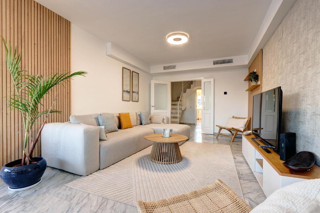 Posezení v ubytování Bright Nordic style penthouse in beachside resort