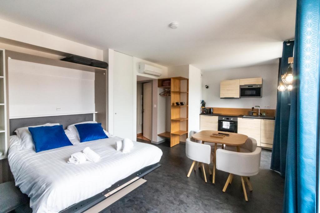 Sarlatitude, Studios & Chambres Climatisés - Studio