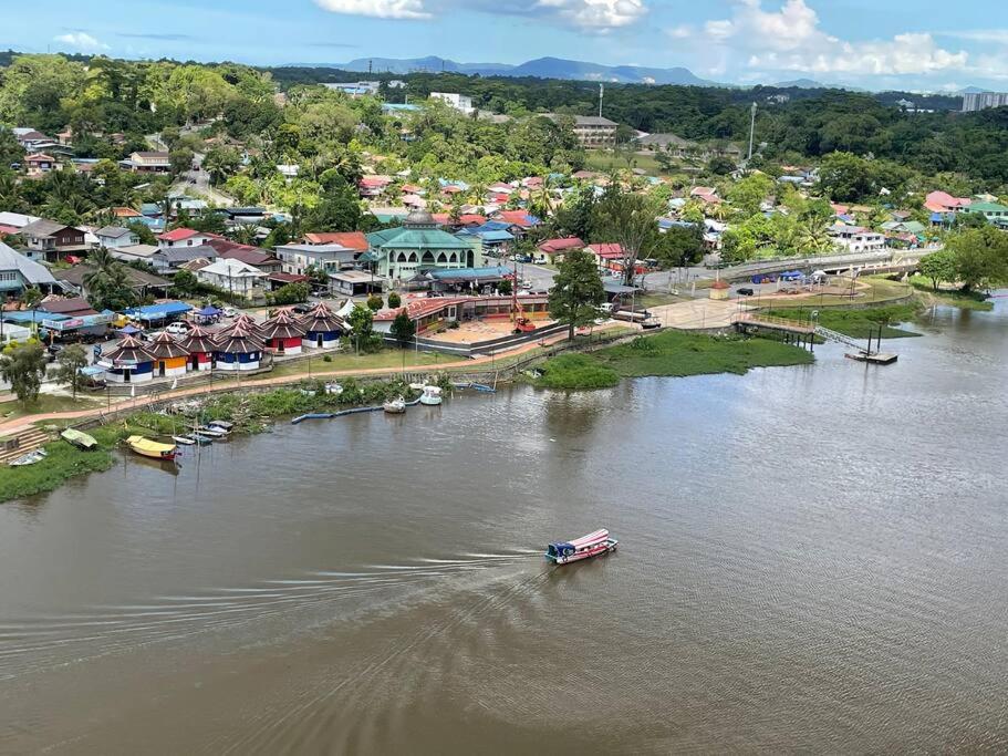 Riverbank Suite Apartment, Kuching (updated prices 2024)