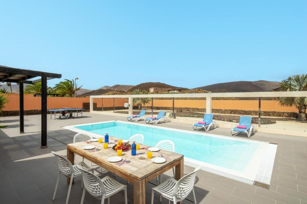 Villa Diamond by Villa Plus, La Oliva – Updated 2023 Prices