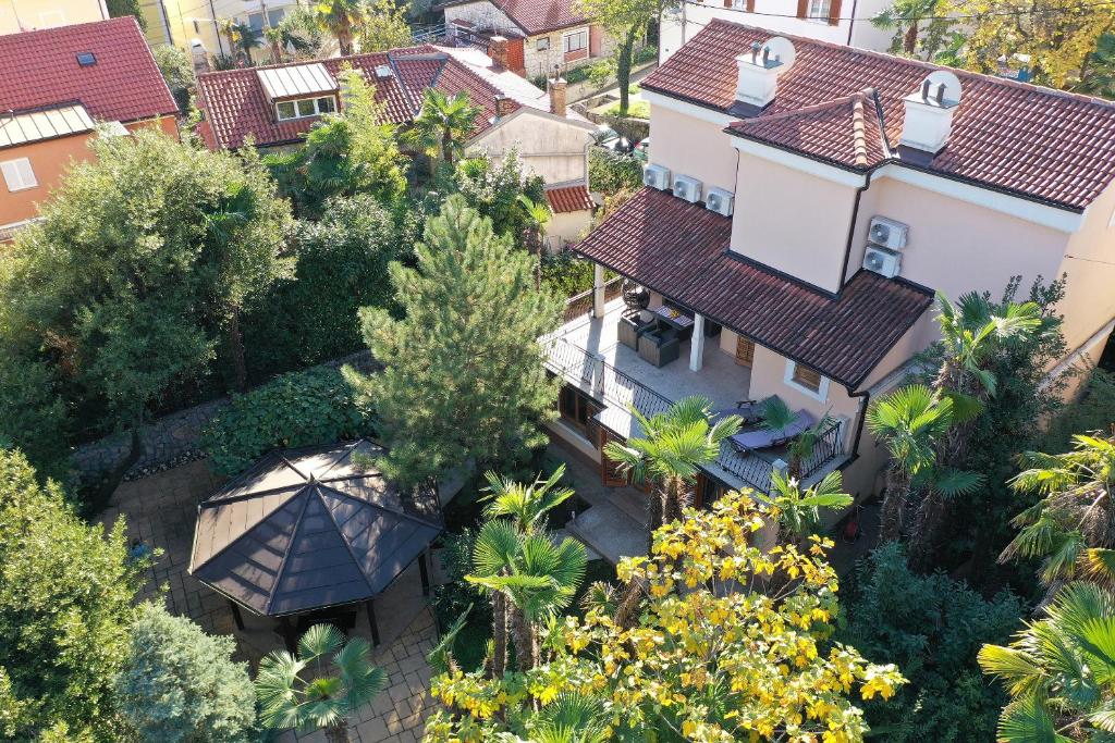 Letecký snímek ubytování Holiday Home "Opatija"