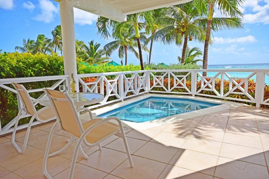 Bazén v ubytování Indramer 1 by Bluescape nebo v jeho okolí