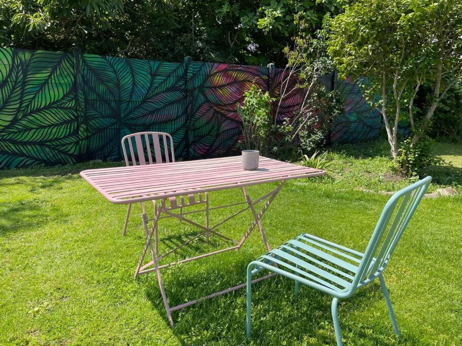 Vonkajšia záhrada v ubytovaní Appartement Moonrise - Plage 50m - Rue gratuite