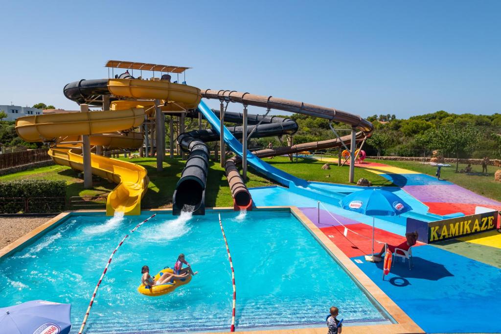 Aparthotel FLORA PARK & AQUAROCK, Cala n Bosch – Bijgewerkte ...