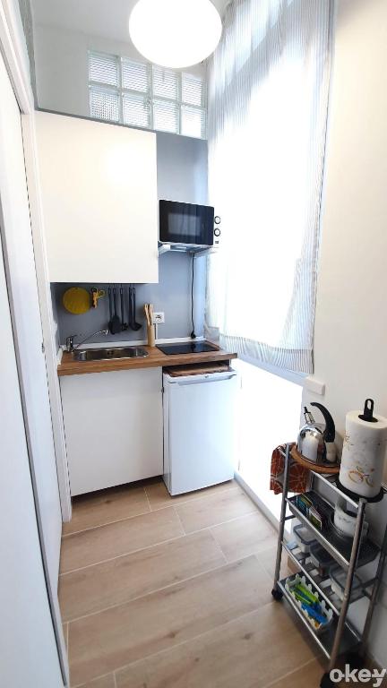Blue Sky Rooftop Apartments - Bari Policlinico - 工作室