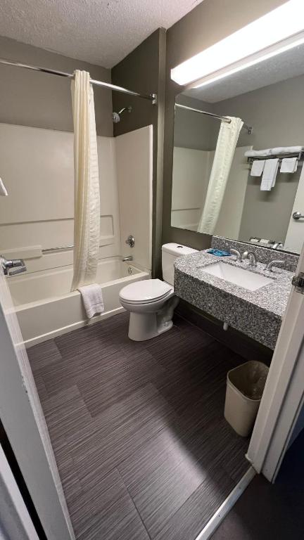 America's Best Value Inn and Suites - Jackson - Salle De Reine