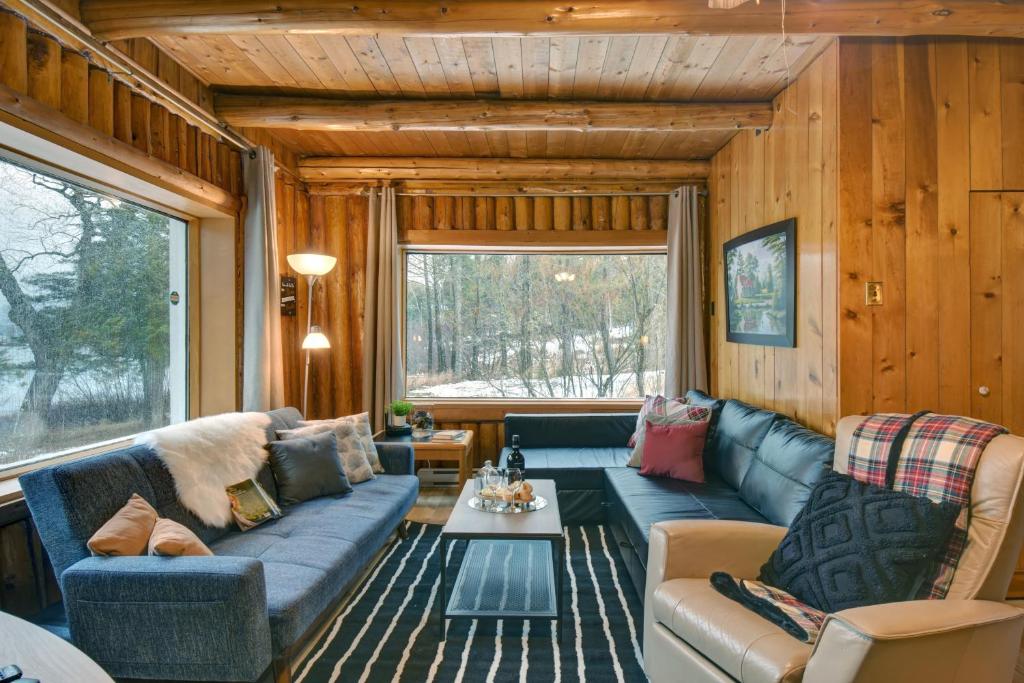 Nelson a Lakeside Retreat, Exquisite 2-Bdr Cottage with Breathtaking ...
