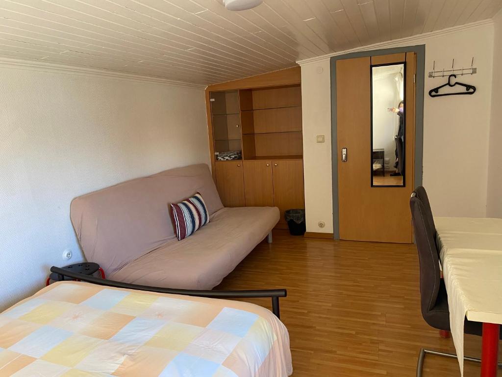 Postel nebo postele na pokoji v ubytování Apartment CHEZ TONY