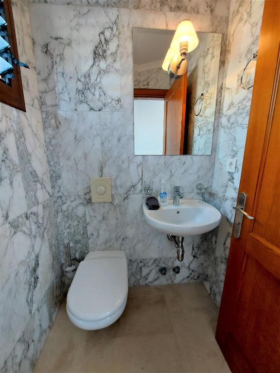 Kúpeľňa v ubytovaní Villa Happiness - Luxury chalet with sea view