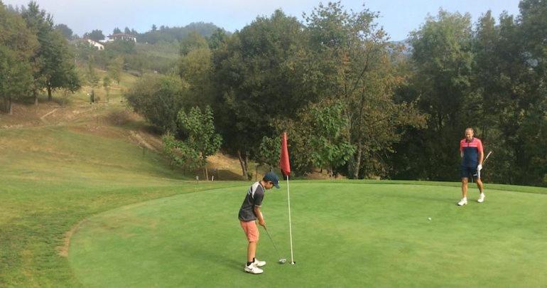 Golf pri hoteli alebo okolí