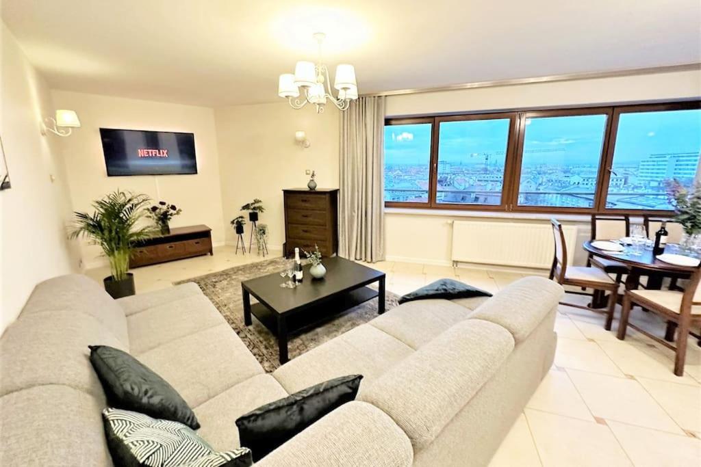Photo inspiration: Visual Reference: Exclusive Penthouse Near Citycenter 120M2 Netflix Kraków Updated