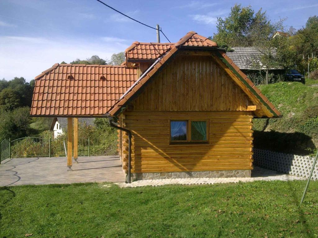 Budova, kde se prázdninový dům nachází
