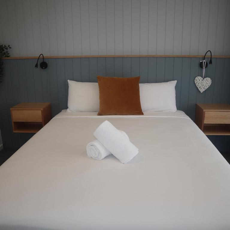 Postel nebo postele na pokoji v ubytování Coolum Beach Resort