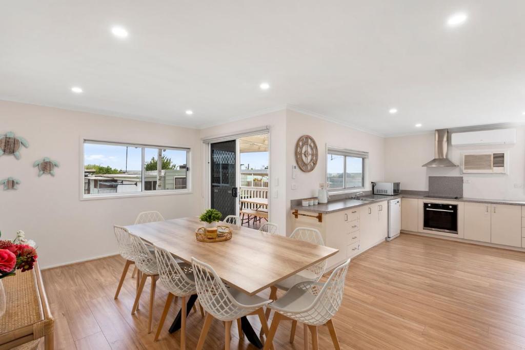 The Green House, Portarlington (updated prices 2024)