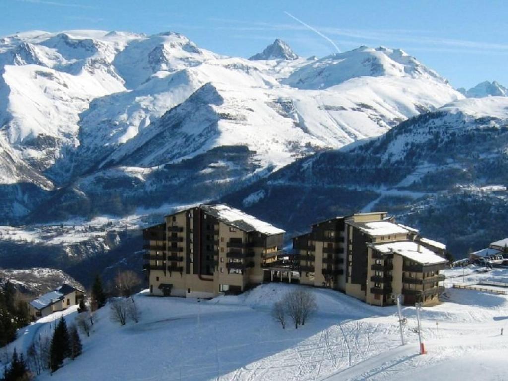 Spacieux studio cabine 6 pers, skis aux pieds à Auris - FR-1-297-274 v zime