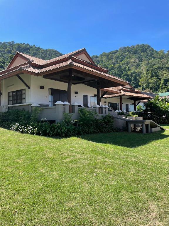 The Aiyapura Koh Chang - 8