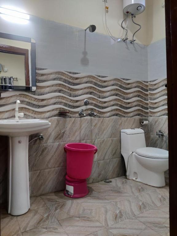 Koupelna v ubytování Corbett Rejoice Home Stay
