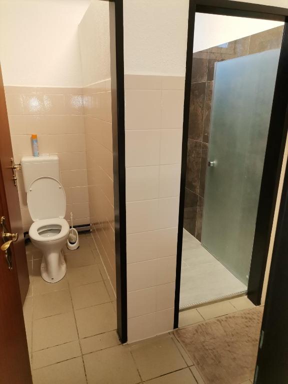 Uma casa de banho em Pension Prem