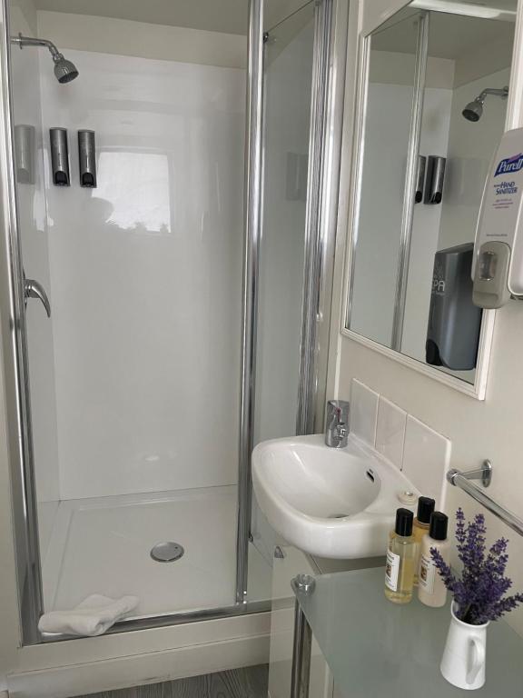 Colonial Motel - Resim 21