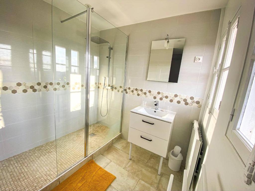 Les chambres d'hôtes de L'Oliveraie - Habitación Triple Con Vista Al Jardín