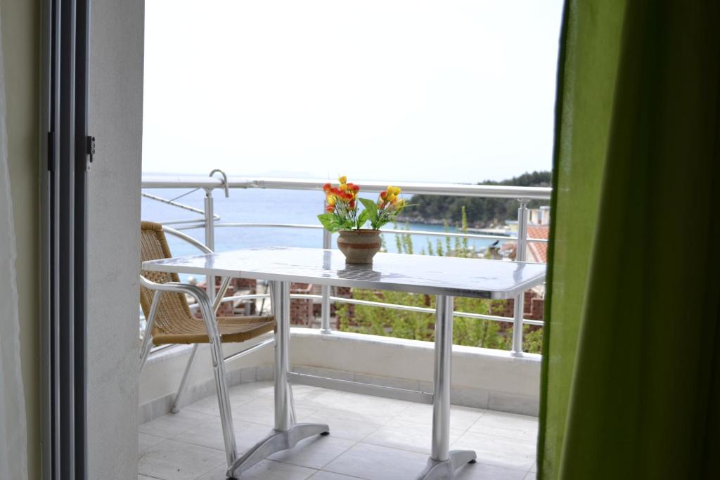 Balkón nebo terasa v ubytování Riviera Rooms