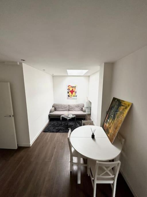 Modern 2 bedroom Fulham, Chelsea, central