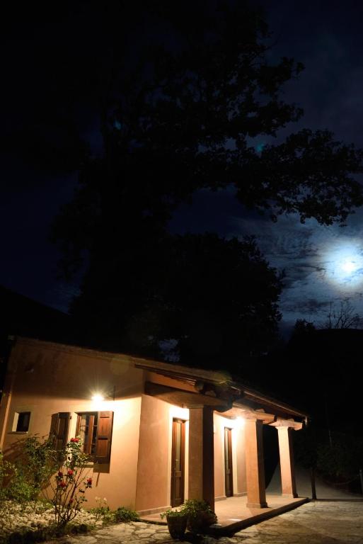 Budova, kde se the country house nachází